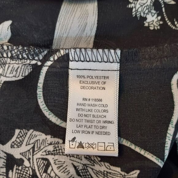 LaBellum Hillary Scott Tunic Top Womens Plus 1X Semi Sheer Lace Trim Black White - Picture 8 of 11